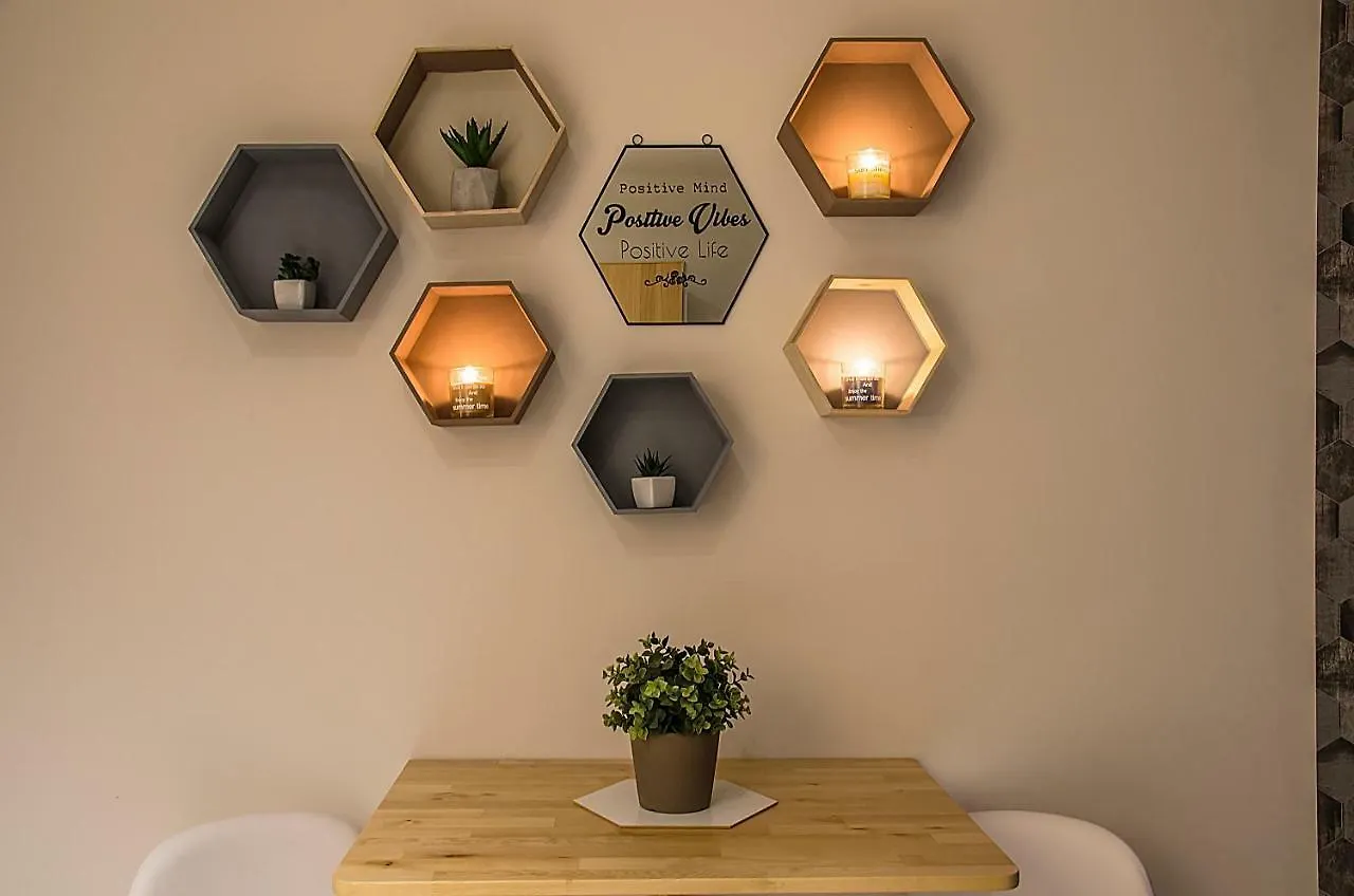 Hexagon Apartment Budapesta