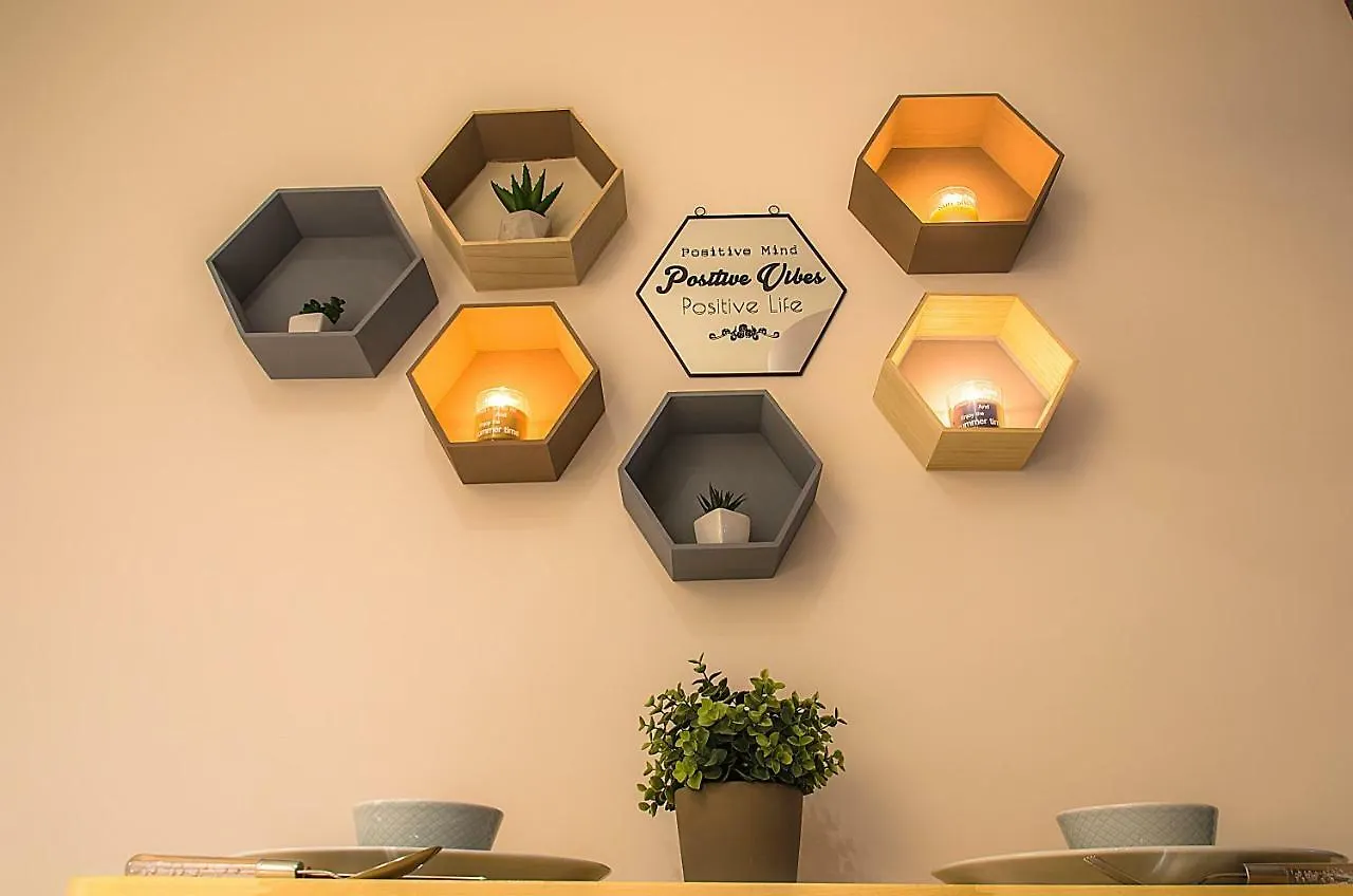 Hexagon Apartment Budapesta